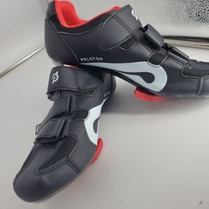 Peloton Bike Black Red Cycling Shoes w/ Cleats Size 42 Excellent Condition (C39)